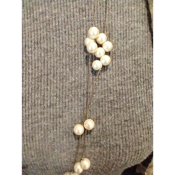 JCrew Signed Pearl Cluster Necklace Double Strand Gold Tone Chain 17 Inches - Picture 4 of 9